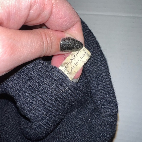 Buffalo Sabres Beanie - Picture 3 of 5